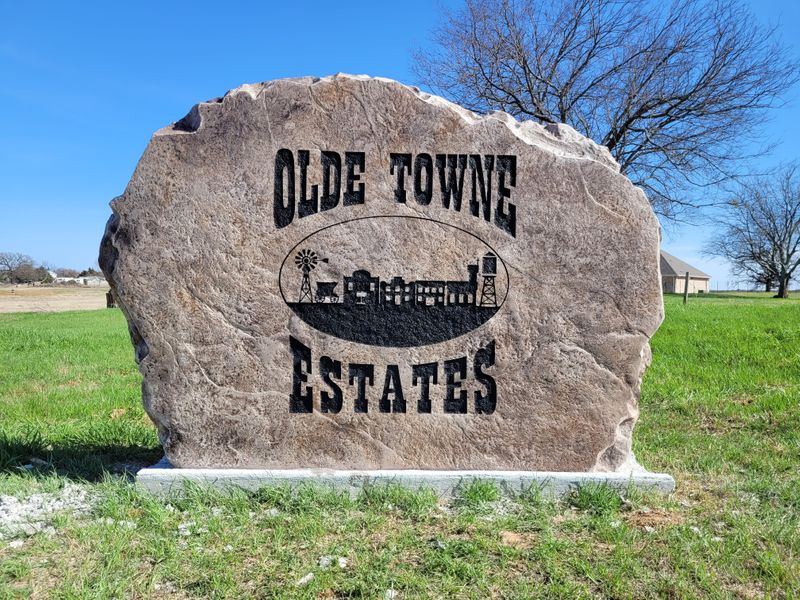 Custom ranch sign made of cultured stone in Houston by Bedrock Boulders